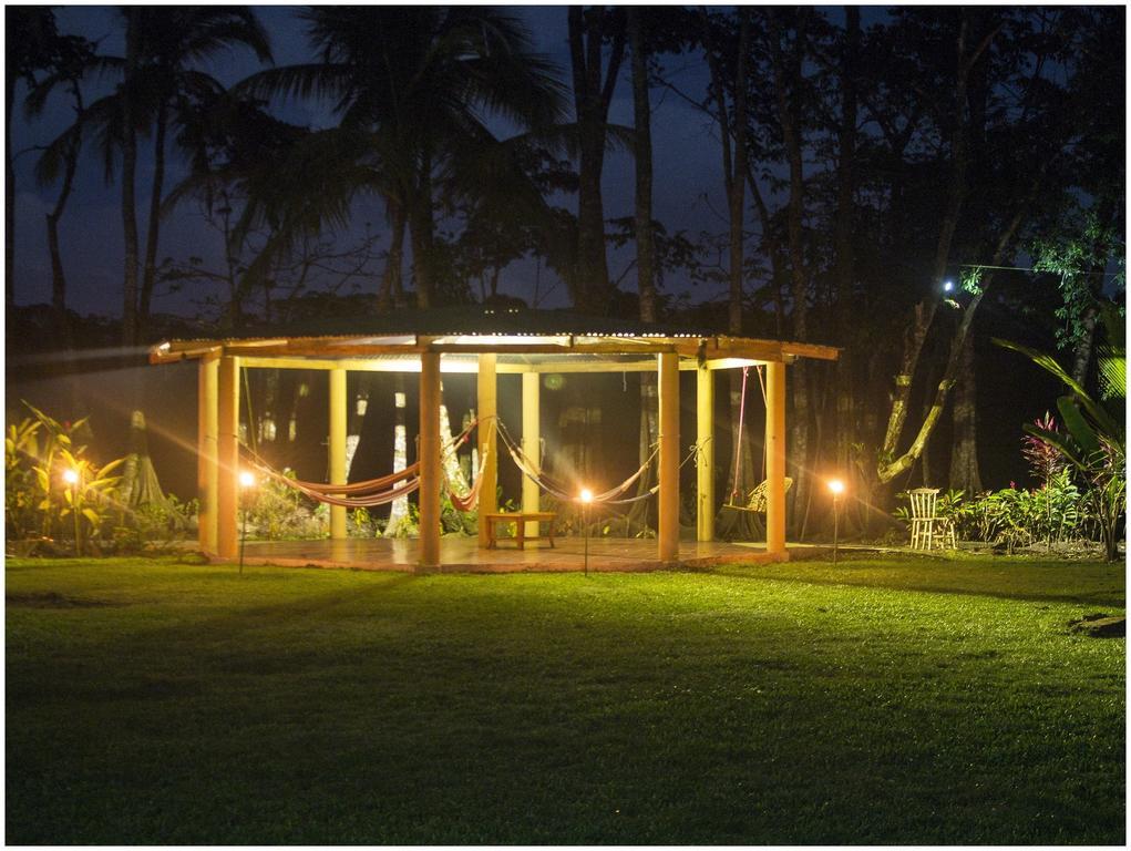 Lirio Lodge Barra de Pacuare Exteriér fotografie