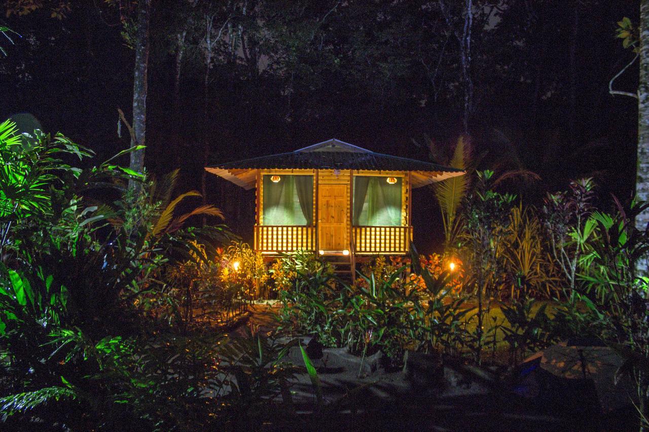 Lirio Lodge Barra de Pacuare Exteriér fotografie