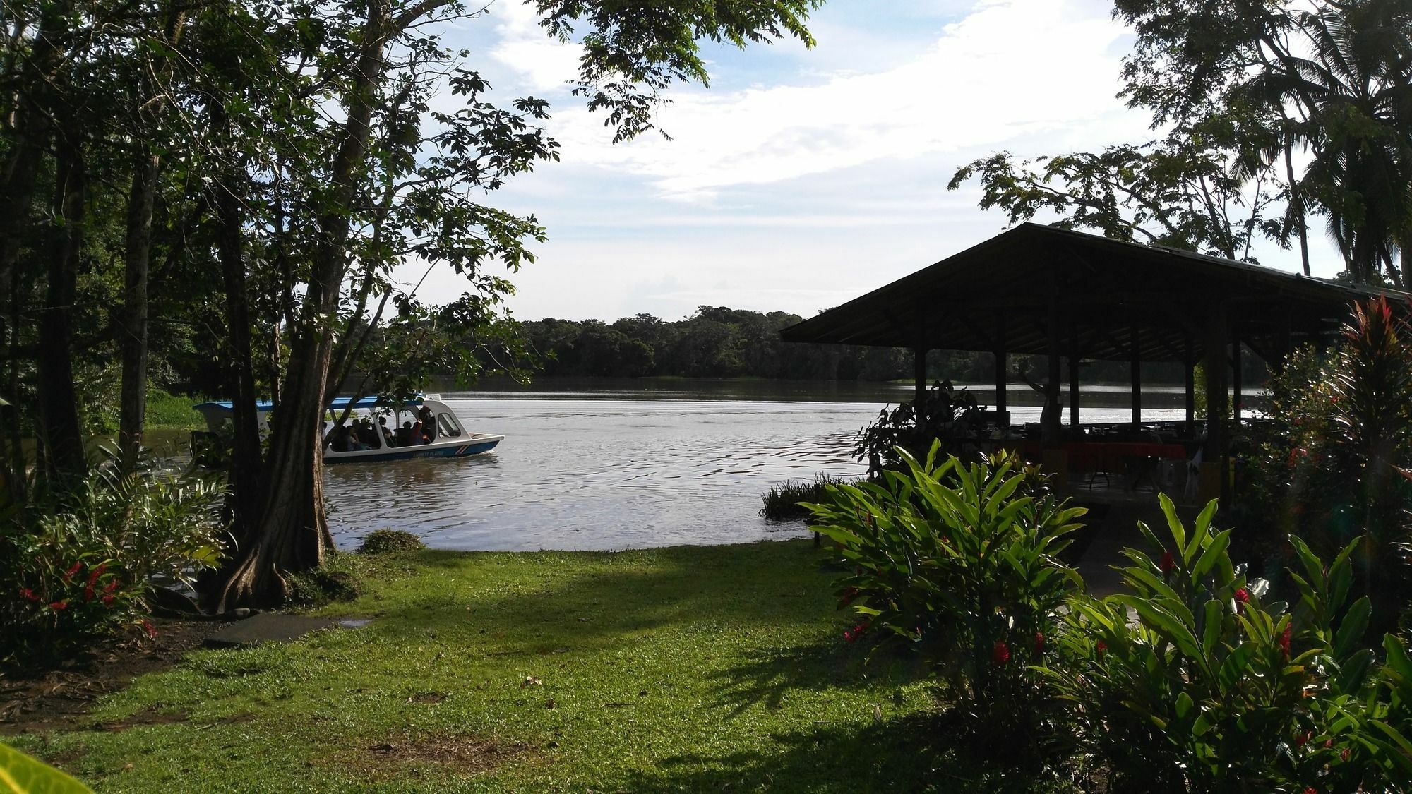 Lirio Lodge Barra de Pacuare Exteriér fotografie